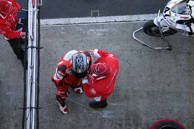 MotoGP体能与康复：被低估的隐形战场（球迷文化视角）